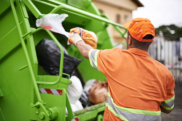 Best Local Junk Hauling  in Savanna, IL