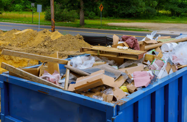 Best Local Junk Hauling  in Savanna, IL